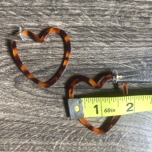 Acetate Heart Shaped Hoop Tortoise Earrings Brown - Picture 5 of 5
